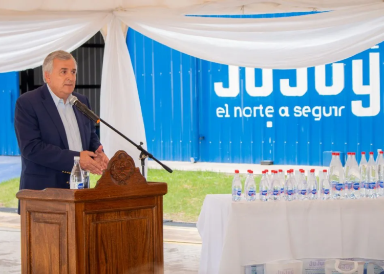 Morales inauguró la ampliación de la planta de Xuma para el procesamiento de agua gasificada y depósito de productos