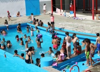 El Natatorio Municipal “Miguel A. López” recibe al verano