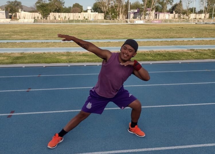 Carlos Isasmendi entrena a pleno con la Selección Nacional