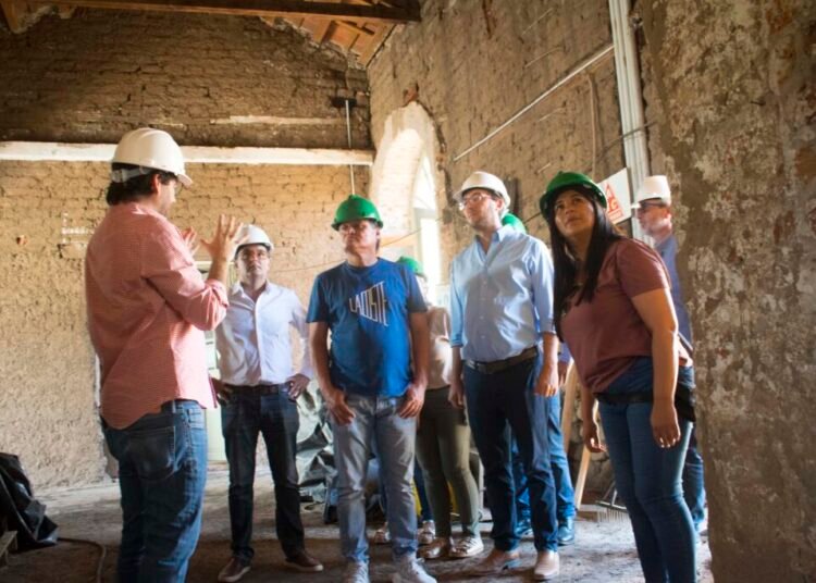 Recorrido de obra por el Cabildo Histórico
