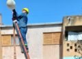 Se realiza el recambio de luminaria