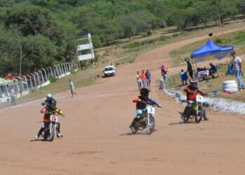 Gran arranque del speedway en “Tierra Brava”
