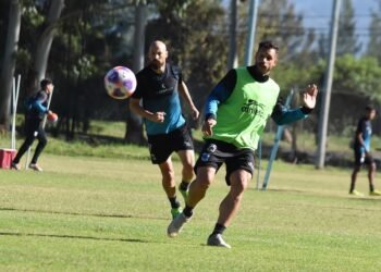 Viernes de fútbol en el “23 de Agosto”: Gimnasia solo quiere ganar