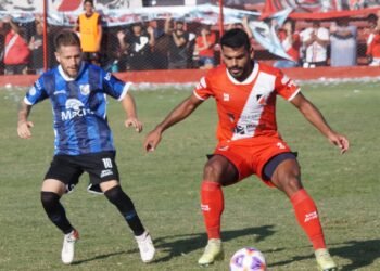 Otra vez Gimnasia no pudo aguantar el resultado y cayó fuera de casa