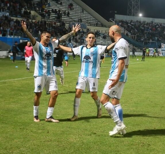 Ganar para no quedarse atrás en la pelea