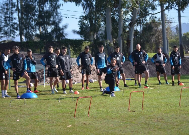 Piensa en Deportivo Riestra