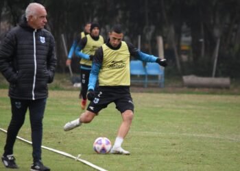 ¿Gómez patea el tablero?