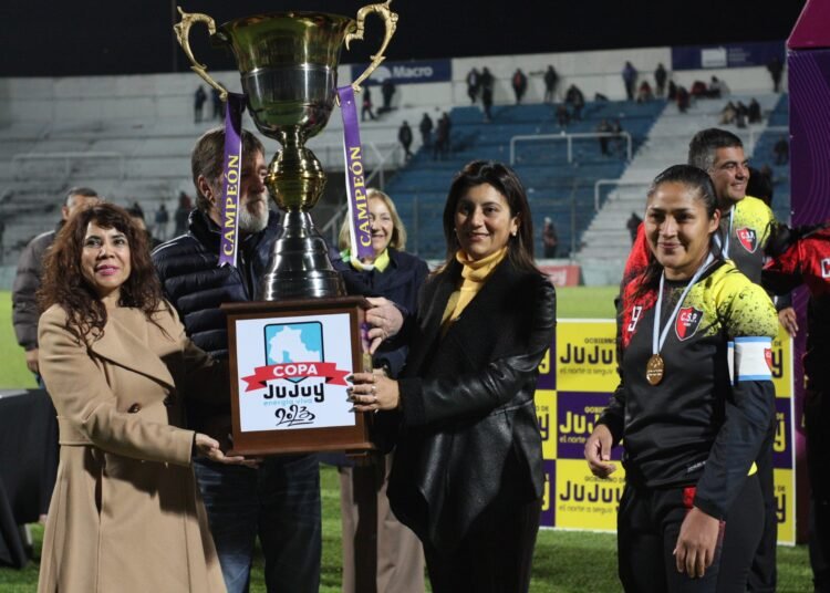 Las Canarias, tricampeonas de Copa Jujuy Energía Viva