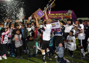 Se entregan los premios de la Copa Jujuy Energía Viva