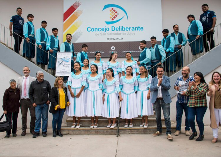 Concejales declararon de Interés Cultural la gira internacional de Ballet Huayra Muyoj