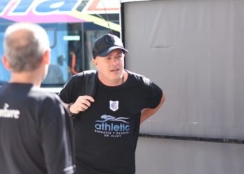 ¿Quién más se baja del barco del Lobo?