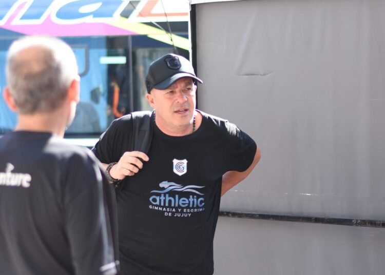 ¿Quién más se baja del barco del Lobo?