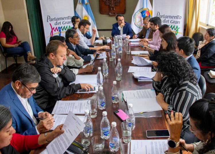 Reunión del Parlamento del Gran Jujuy
