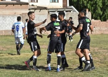 Zapla gano en Tilcara y manda en su zona