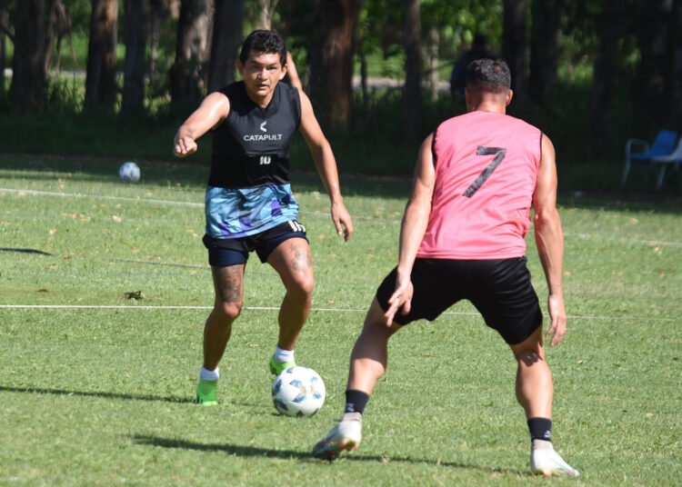 El Pulga entrenó por primera vez con el Lobo