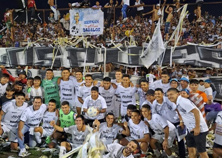 Quinto ascenso en el Regional: Zapla tiene dos oportunidades