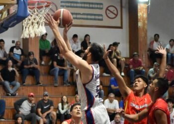 Jujuy Básquet tuvo una mala noche y cayó sin atenuantes ante Español