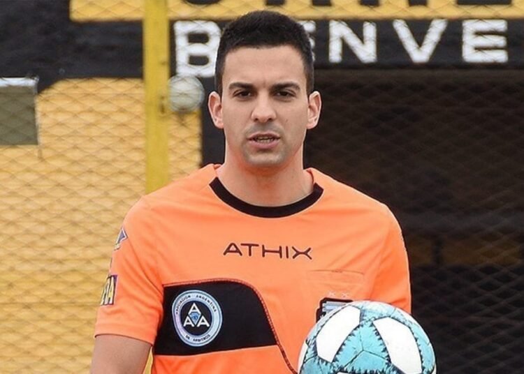 Franco Acita dirige el domingo contra Ferro