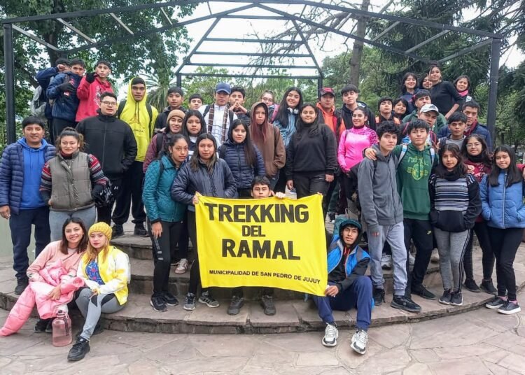 Se realizó el primer Trekking del Ramal para las Promo