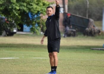 Sin Juárez, Módolo delinea el once para mañana