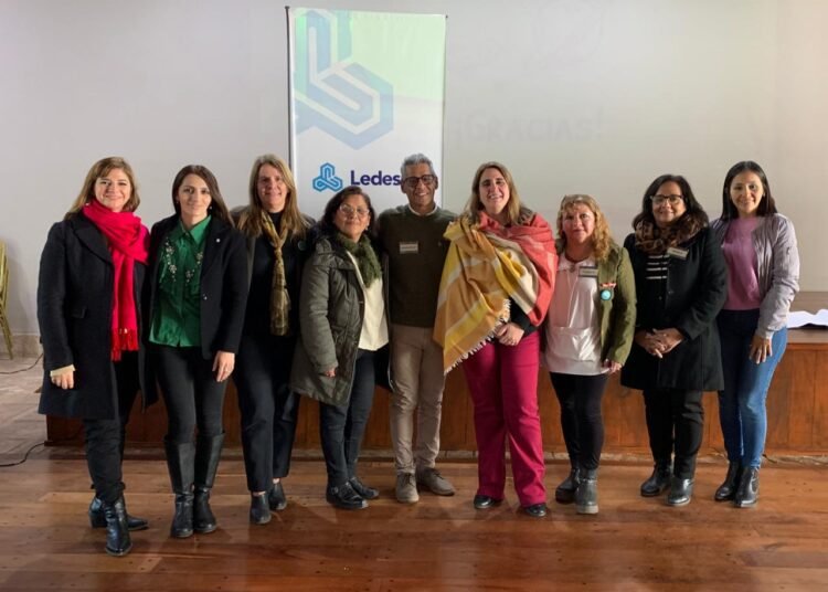 Ledesma dictó taller de creatividad para directivos de Región V