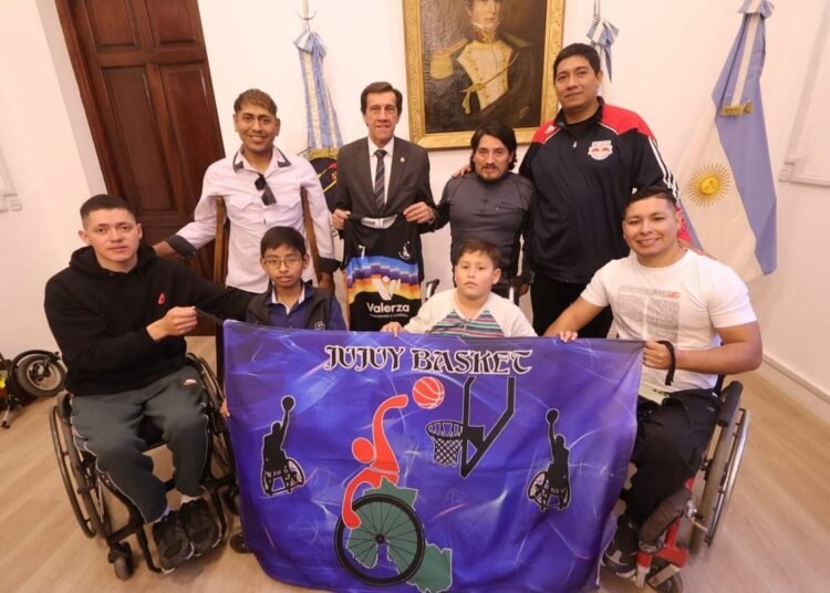 Jujuy Básquet Adaptado fue recibido por el gobernador Sadir