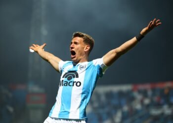 Palazzo y triunfo polémico en el «23 de Agosto»