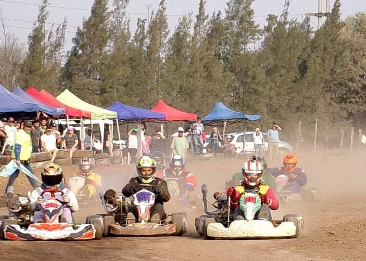 Podios del team Julito Agro Carreras en la fecha del provincial de karting en Perico