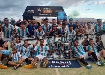 Jujuy Hockey en damas y Gimnasia en caballeros, los campeones de Copa Jujuy Energía Viva de hockey