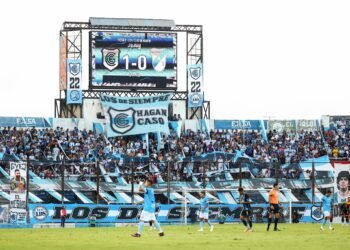 Un Lobo inspirado no quiere bajarse de la pelea