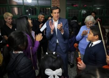 Sadir participó de la muestra artística de la Fundación Música con Alas