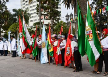 Ediles participaron del acto por el Bicentenario de Bolivia