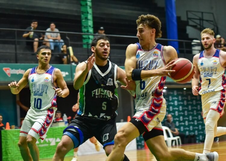Jujuy Básquet estiró la definición pero terminó cayendo en el cierre