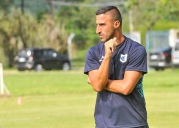 “Nos preparamos muy bien para el debut en Copa Argentina”