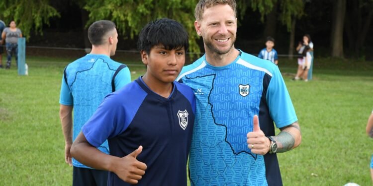 Mañana el Lobo visitará a Chaco For Ever a las 22.10