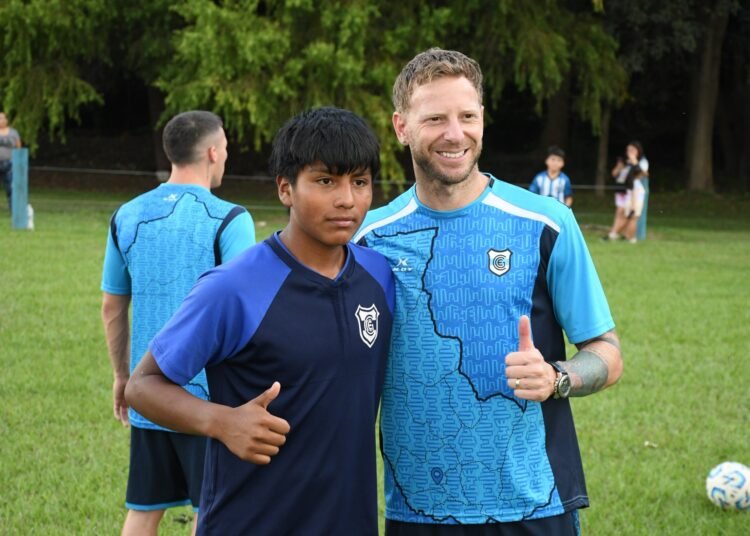Mañana el Lobo visitará a Chaco For Ever a las 22.10