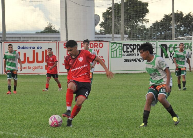 Atlético San Pedro goleó a Atlético El Polo