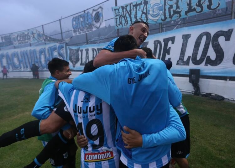 El «Lobo» rugió fuerte y se quedó con tres puntazos