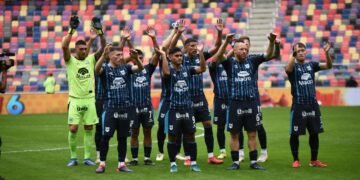 El Lobo rozó la hazaña y cayó de pie ante el campeón