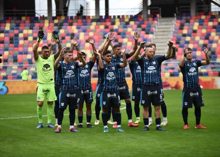 El Lobo rozó la hazaña y cayó de pie ante el campeón