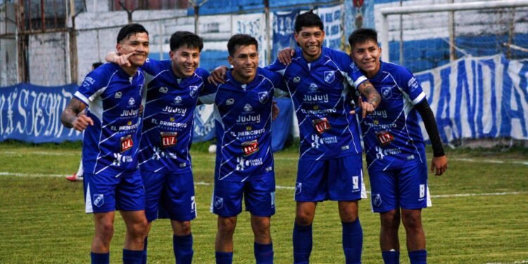 Talleres goleó y volvió a una final de la Copa Jujuy tras tres años