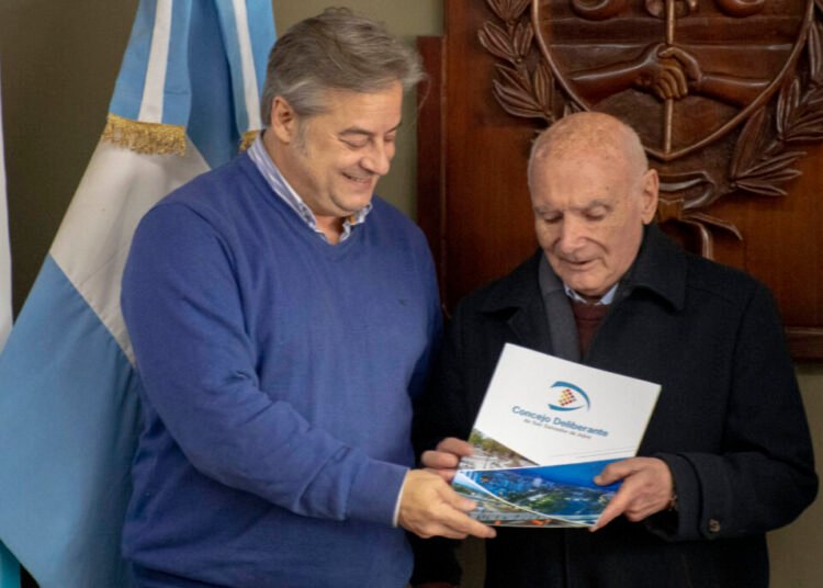 El libro “Hombres y Mujeres que hicieron historia en Jujuy – Tomo II” fue declarado de Interés Municipal