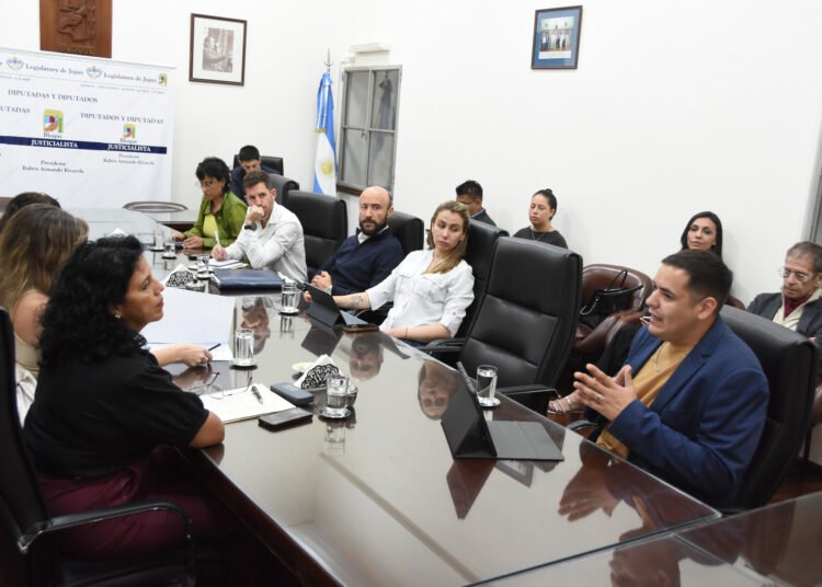 La Comisión de Ambiente analizó un proyecto sobre contaminación acústica