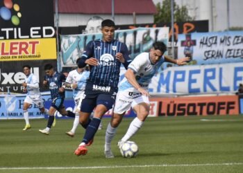 Gimnasia se quedó sin nafta contra Temperley y la cima empieza a quedar lejos