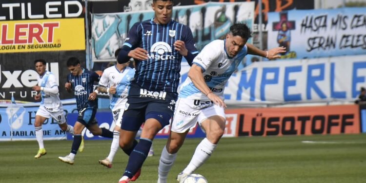 Gimnasia se quedó sin nafta contra Temperley y la cima empieza a quedar lejos